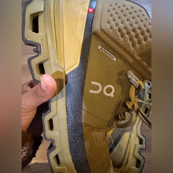 On Running Cloudrock 2 Waterproof
On Running Men's Athletic Shoes - Picture 10 of 13